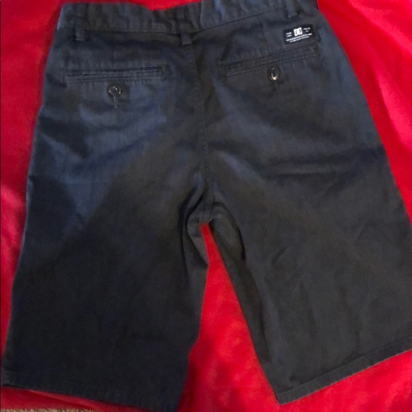 DC Shoes Dark Grey shorts - Picture 2 of 2